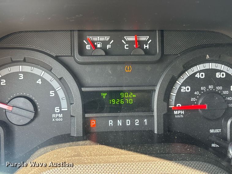 image for item OB9656 2014 Ford E350 Super Duty van