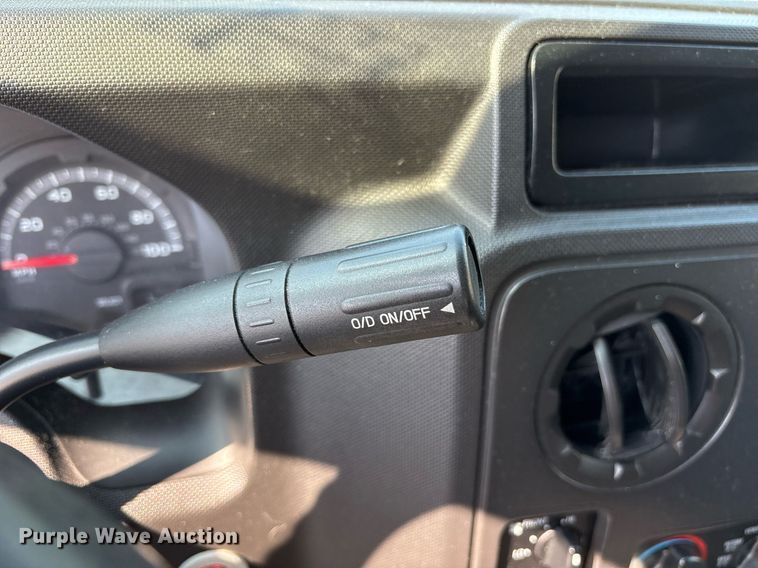 image for item OB9656 2014 Ford E350 Super Duty van