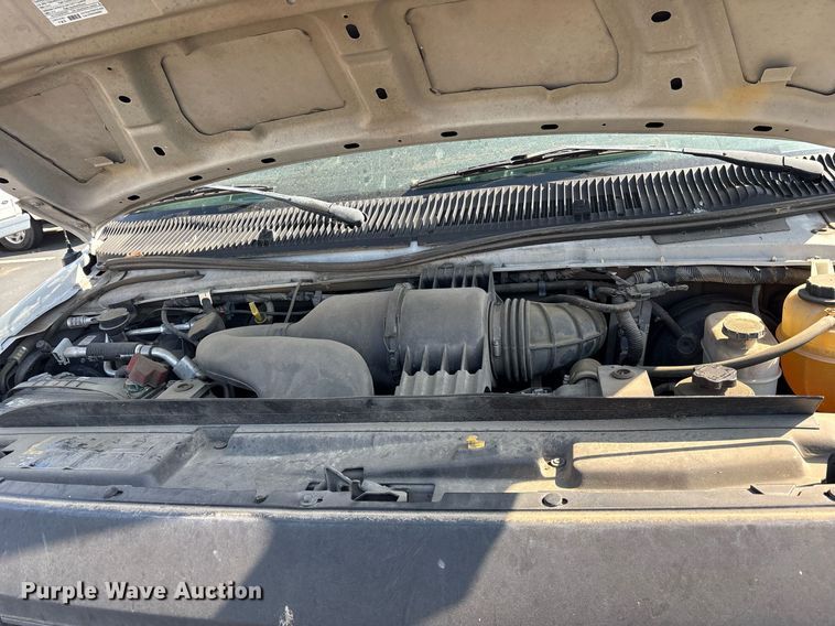 image for item OB9656 2014 Ford E350 Super Duty van