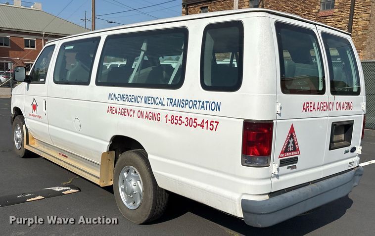 image for item OB9657 2013 Ford E350 Super Duty van