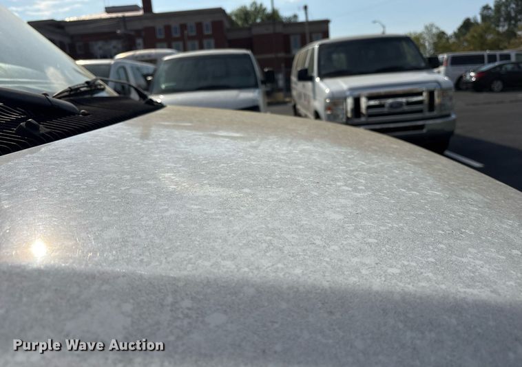 image for item OB9657 2013 Ford E350 Super Duty van