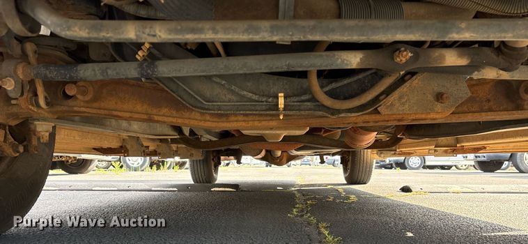 image for item OB9657 2013 Ford E350 Super Duty van