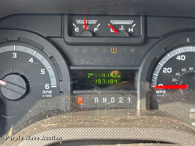 image for item OB9657 2013 Ford E350 Super Duty van