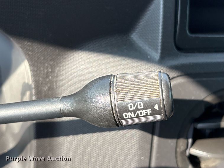 image for item OB9657 2013 Ford E350 Super Duty van