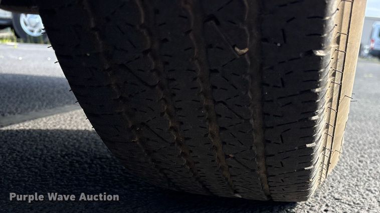 image for item OB9657 2013 Ford E350 Super Duty van