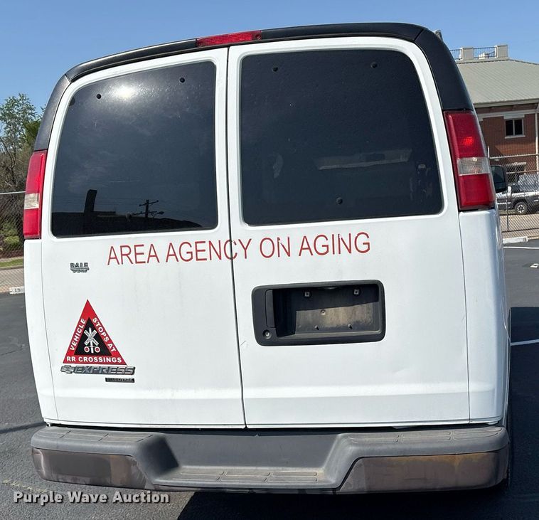image for item OB9658 2014 Chevrolet Express G3500 van
