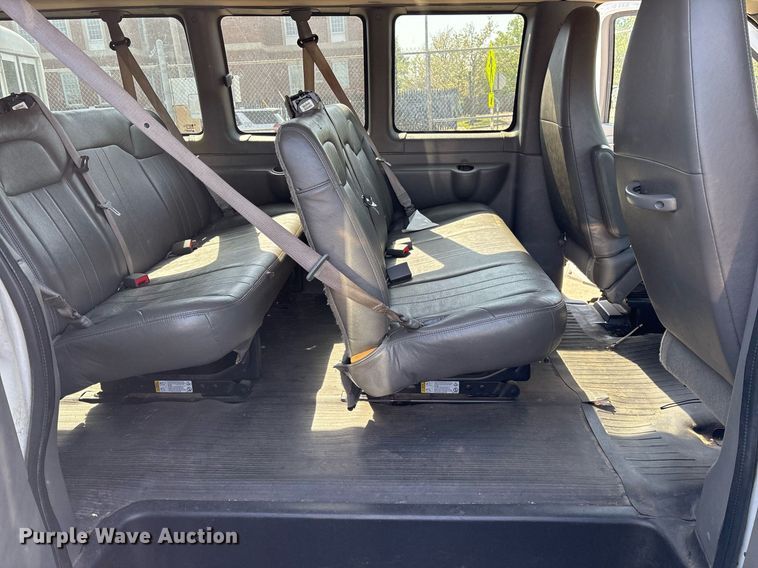 image for item OB9658 2014 Chevrolet Express G3500 van
