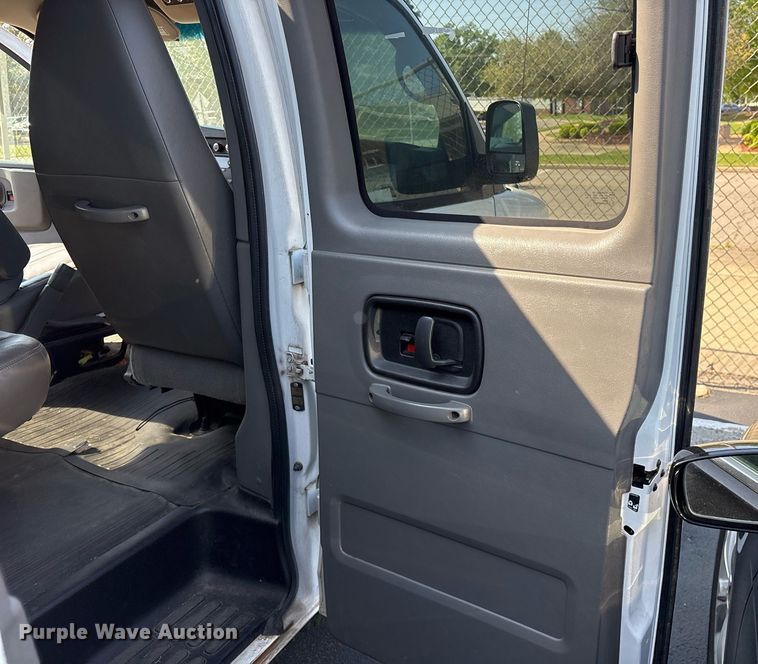 image for item OB9658 2014 Chevrolet Express G3500 van