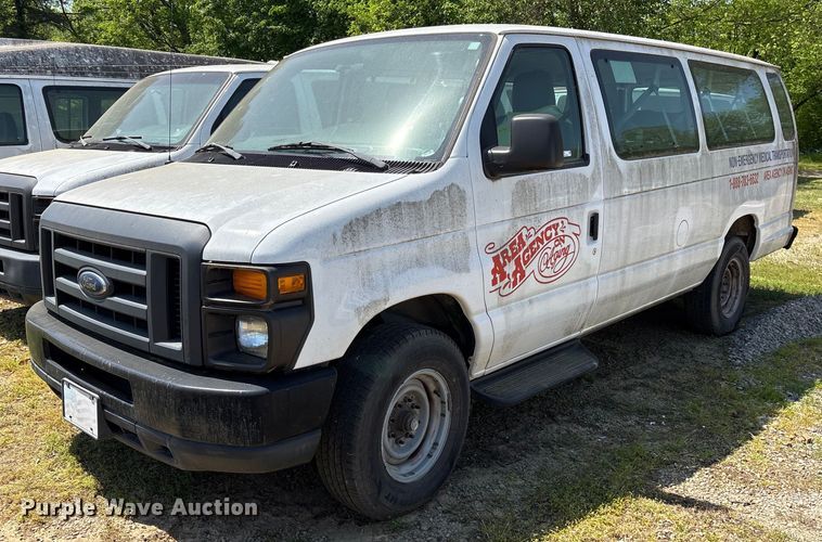 image for item OB9659 2013 Ford E350 Super Duty van