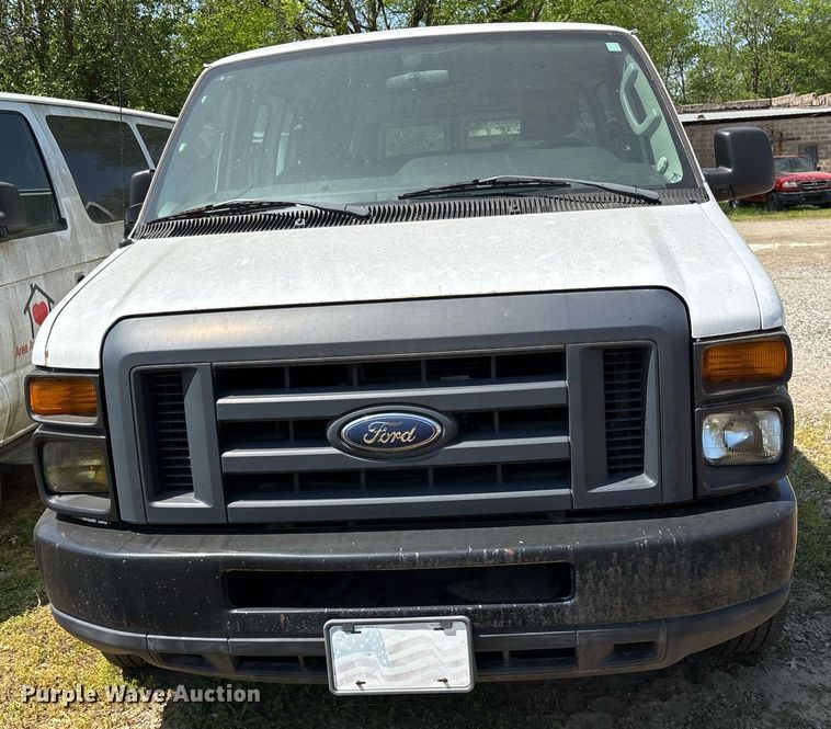 image for item OB9659 2013 Ford E350 Super Duty van