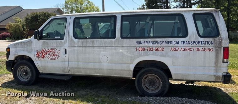 image for item OB9659 2013 Ford E350 Super Duty van
