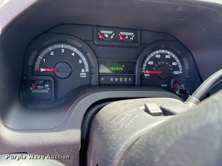 image for item OB9659 2013 Ford E350 Super Duty van