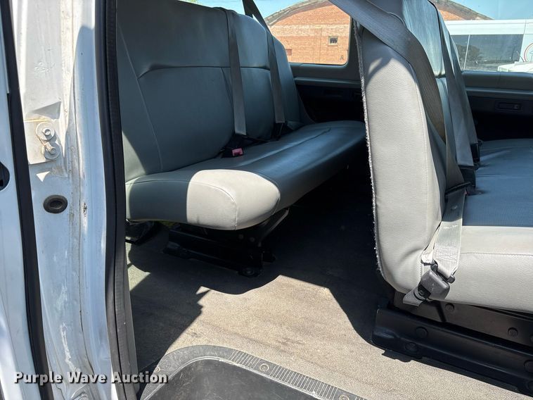 image for item OB9659 2013 Ford E350 Super Duty van