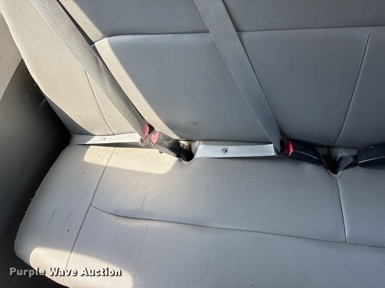 image for item OB9659 2013 Ford E350 Super Duty van