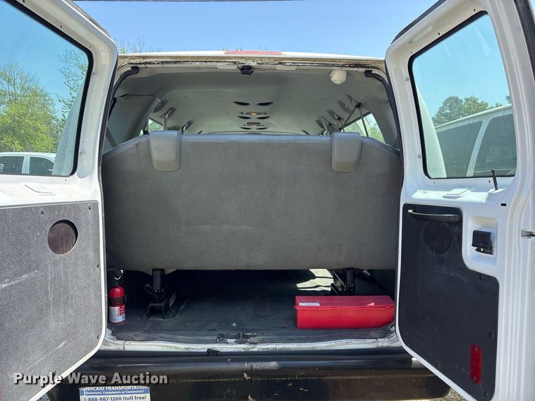 image for item OB9659 2013 Ford E350 Super Duty van