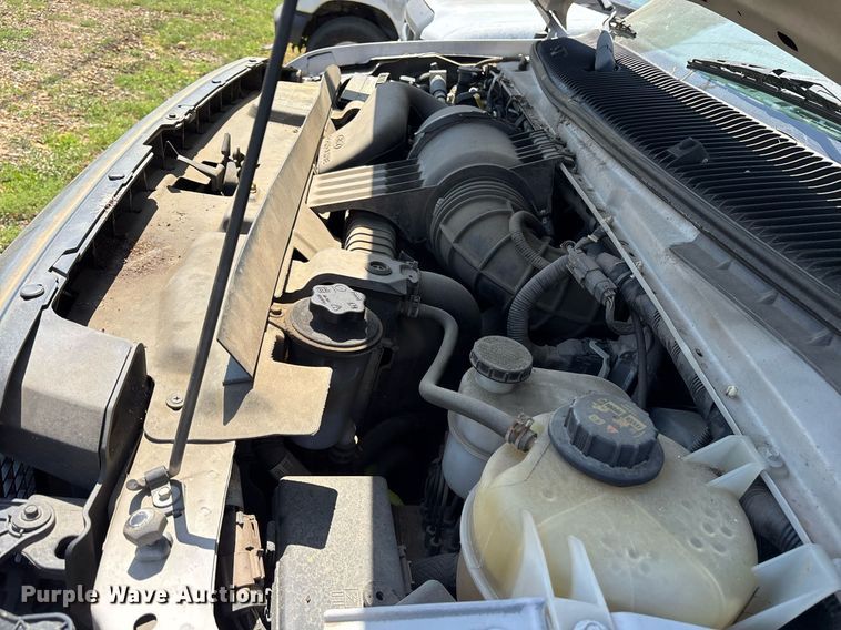 image for item OB9659 2013 Ford E350 Super Duty van