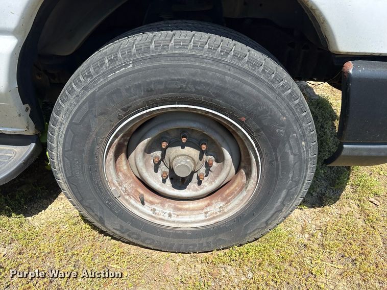 image for item OB9659 2013 Ford E350 Super Duty van