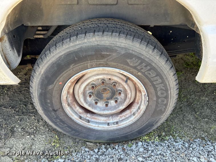 image for item OB9659 2013 Ford E350 Super Duty van