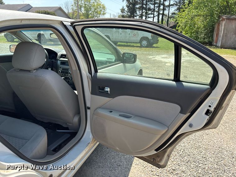 image for item OB9660 2011 Ford Fusion 