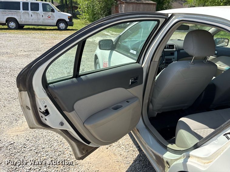 image for item OB9660 2011 Ford Fusion 