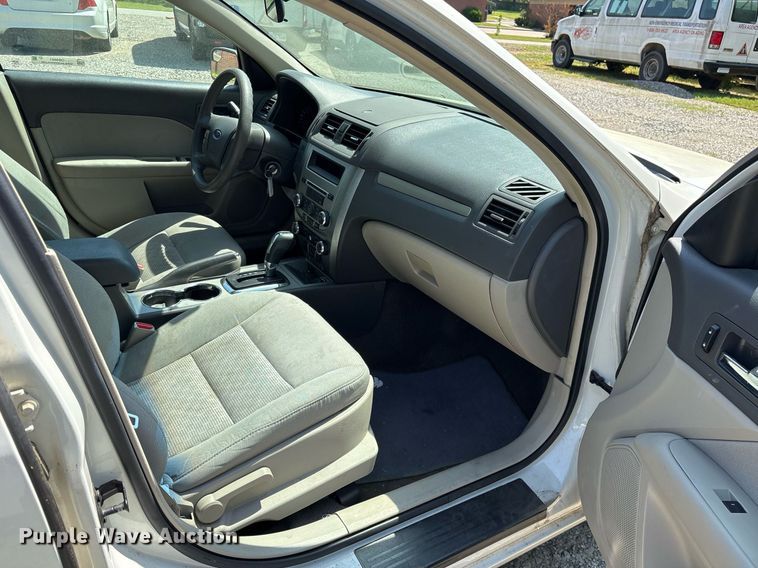 image for item OB9661 2011 Ford Fusion 