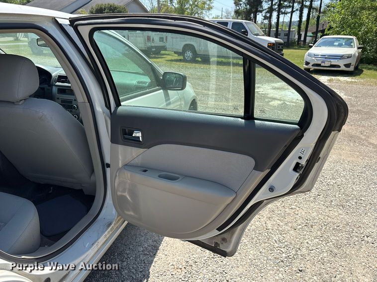 image for item OB9661 2011 Ford Fusion 