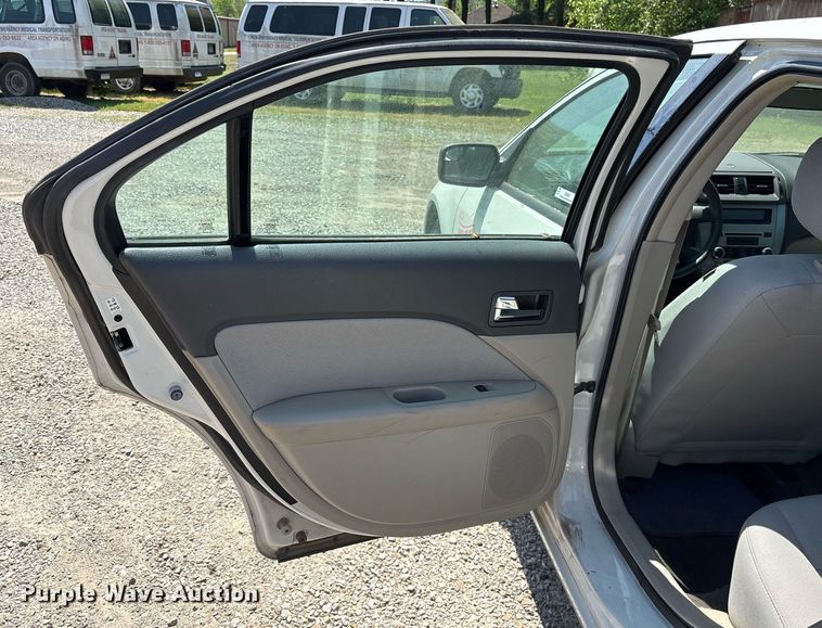 image for item OB9661 2011 Ford Fusion 