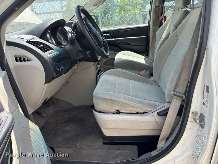 image for item OB9662 2013 Dodge Grand Caravan handicap accessible van