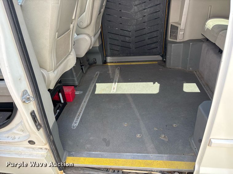 image for item OB9662 2013 Dodge Grand Caravan handicap accessible van