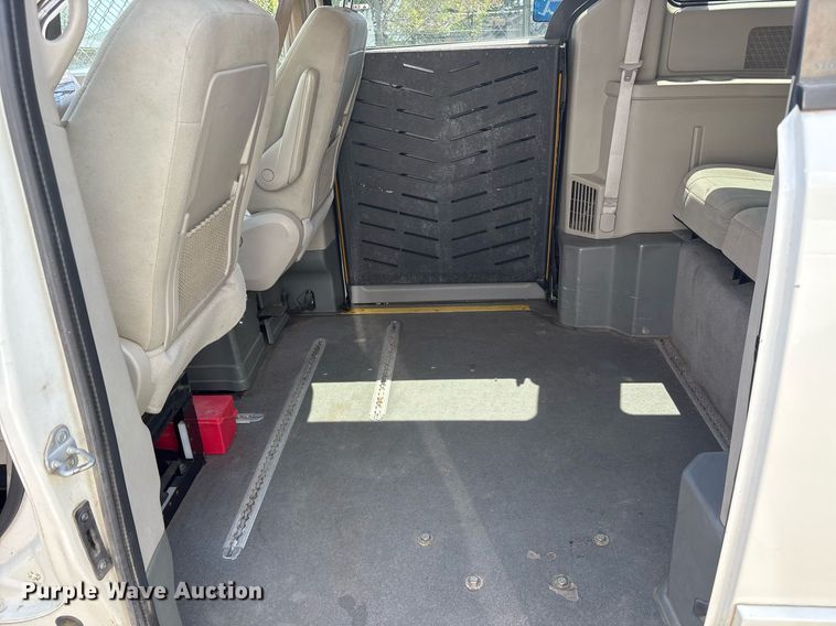image for item OB9662 2013 Dodge Grand Caravan handicap accessible van
