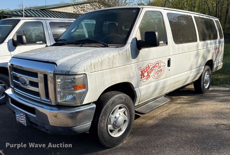 image for item OB9663 2014 Ford E350 Super Duty XL van