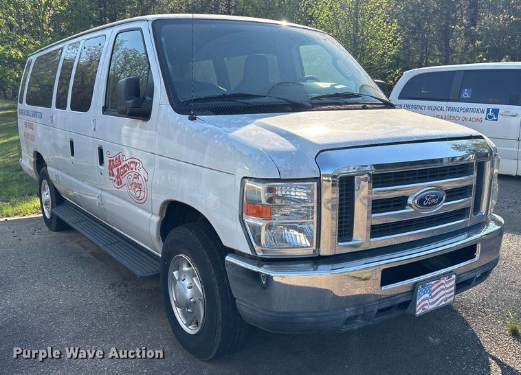 image for item OB9663 2014 Ford E350 Super Duty XL van