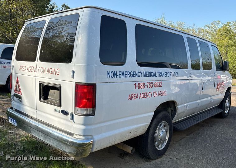 image for item OB9663 2014 Ford E350 Super Duty XL van