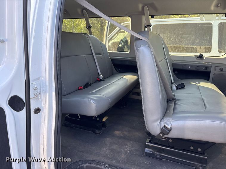 image for item OB9663 2014 Ford E350 Super Duty XL van