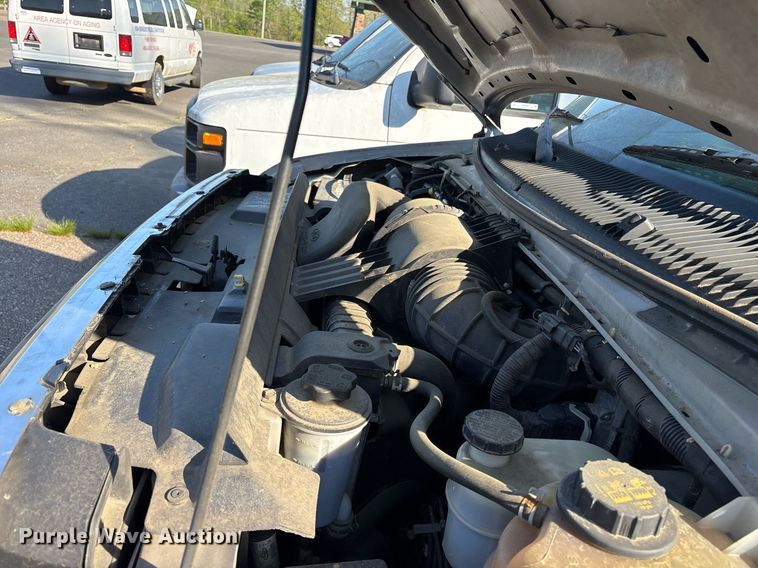 image for item OB9663 2014 Ford E350 Super Duty XL van