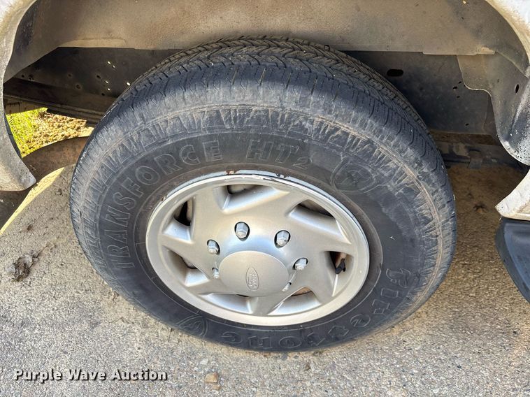 image for item OB9663 2014 Ford E350 Super Duty XL van