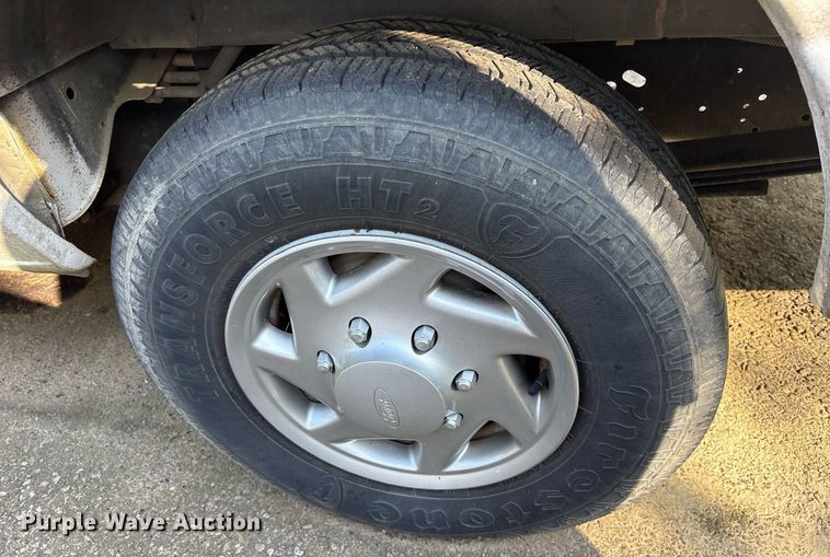 image for item OB9663 2014 Ford E350 Super Duty XL van