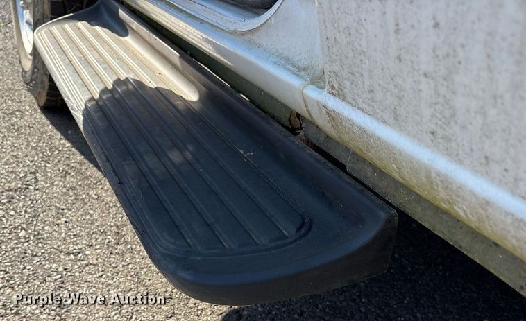 image for item OB9664 2013 Ford E350 Super Duty XL van