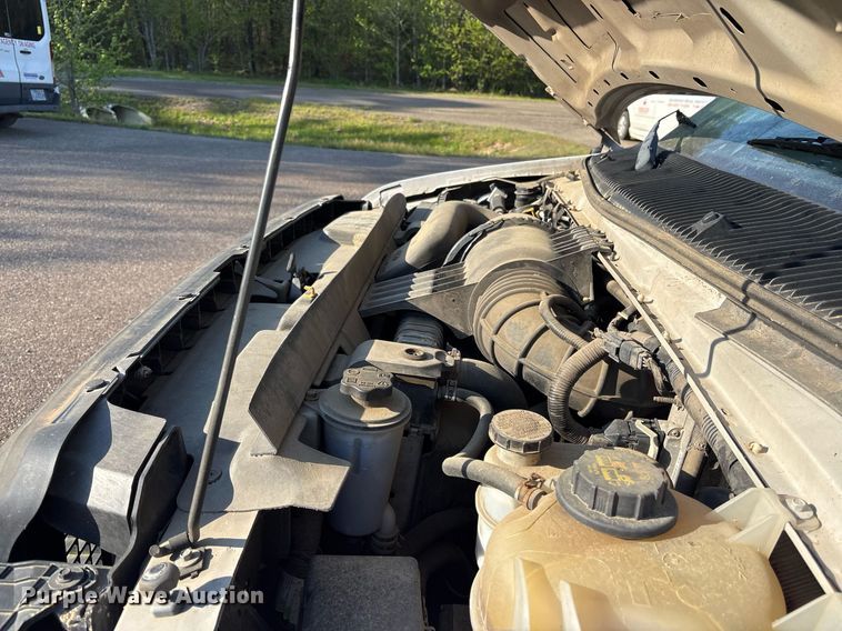 image for item OB9664 2013 Ford E350 Super Duty XL van