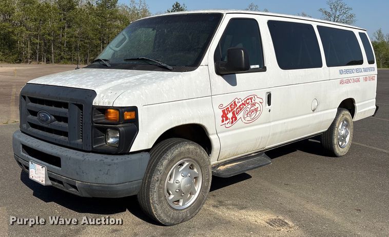 image for item OB9665 2013 Ford E350 Super Duty XL van