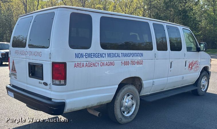 image for item OB9665 2013 Ford E350 Super Duty XL van