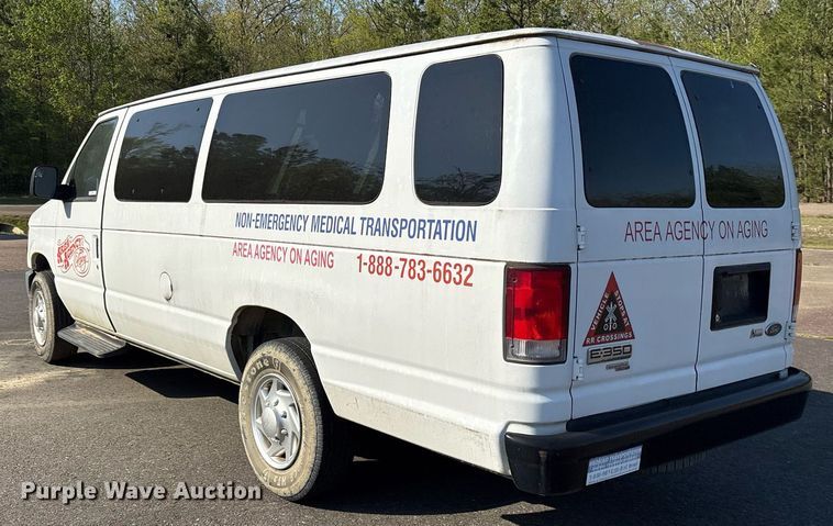 image for item OB9665 2013 Ford E350 Super Duty XL van