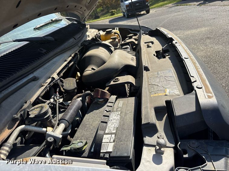 image for item OB9665 2013 Ford E350 Super Duty XL van