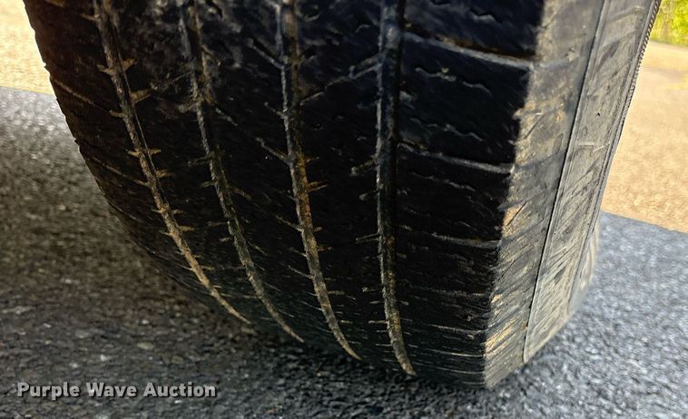 image for item OB9665 2013 Ford E350 Super Duty XL van