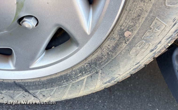 image for item OB9665 2013 Ford E350 Super Duty XL van