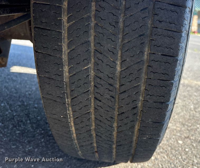 image for item OB9665 2013 Ford E350 Super Duty XL van