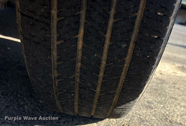 image for item OB9665 2013 Ford E350 Super Duty XL van