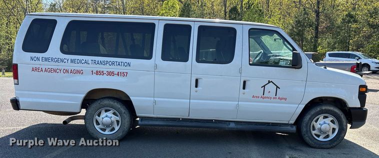 image for item OB9666 2014 Ford E350 Super Duty XL van