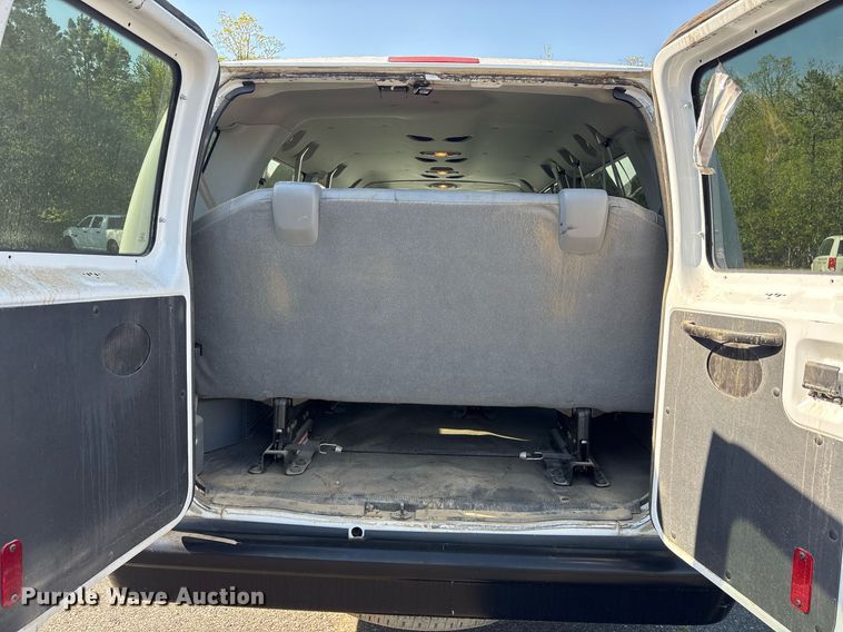 image for item OB9666 2014 Ford E350 Super Duty XL van