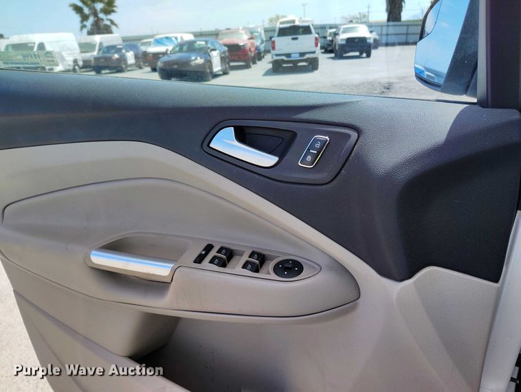 image for item YA0463 2013 Ford Escape SE SUV